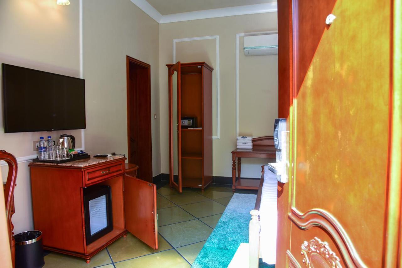 Jhadol Vijay Vilas Near Lake Pichola Udaipur Exterior photo